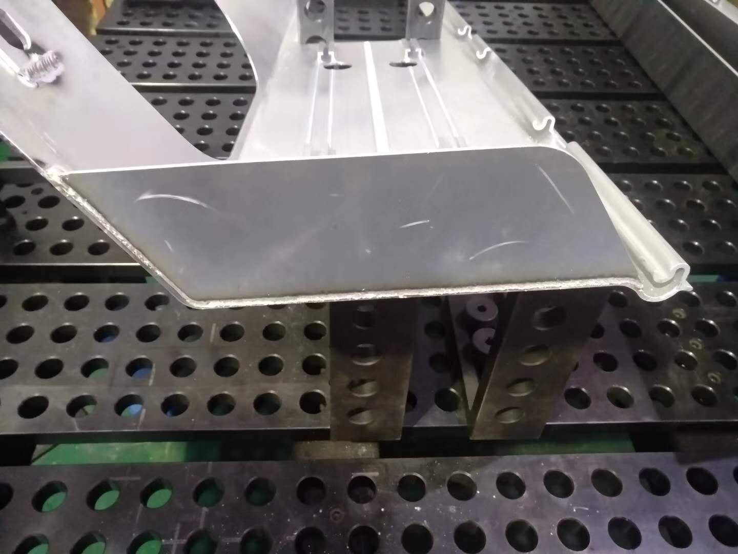 机器人激光焊接铝板